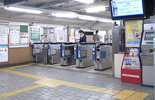 阪急烏丸駅 地下鉄四条駅